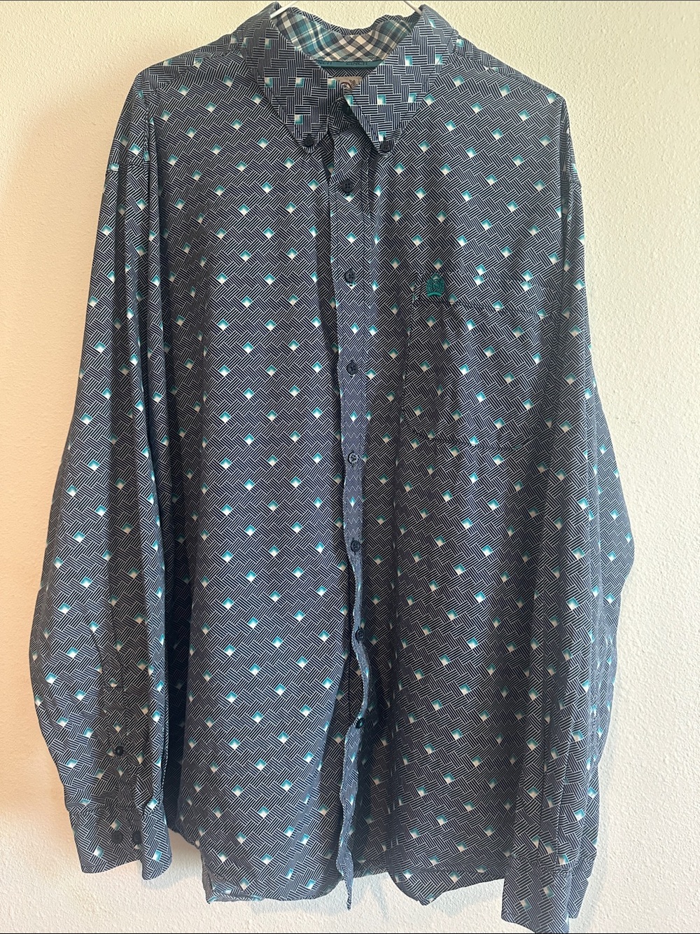 Long Sleeve Men’s Cinch Dress Shirt